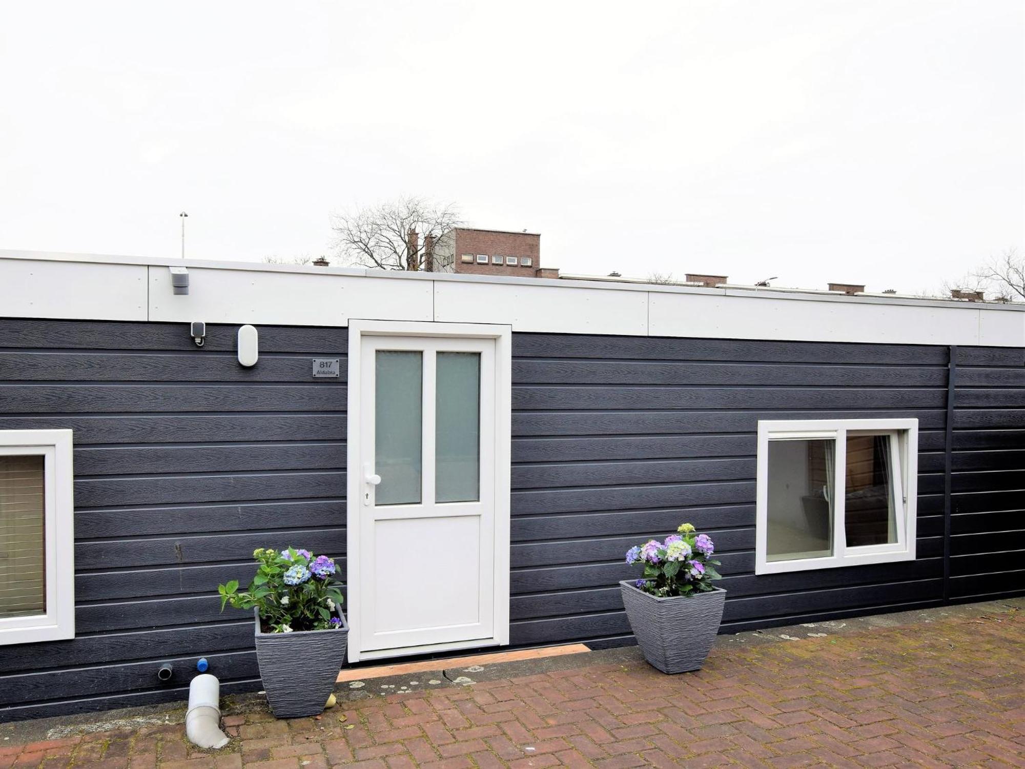Beautiful Houseboat With Terrace Jacuzzi Hotell Haag Exteriör bild